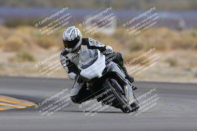 media/Dec-17-2022-SoCal Trackdays (Sat) [[224abd9271]]/Turn 16 (210pm)/